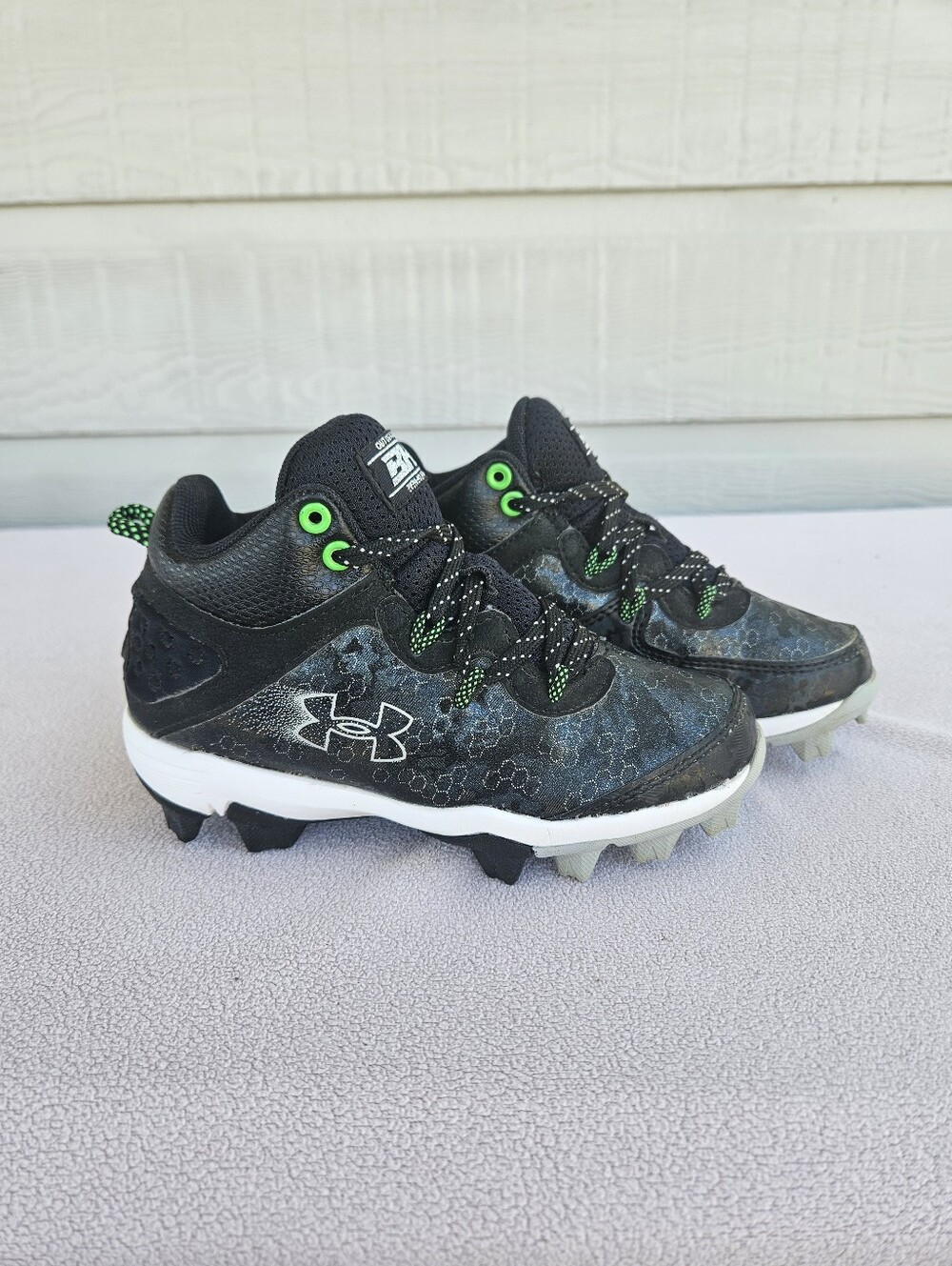 Under Armour Harper 8 Mid TM Baseball Cleats Toddler SZ 12K Black 3026597-001